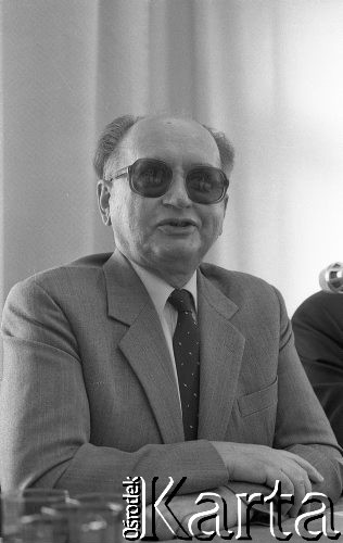 18.06.1992, Wrocław, Polska.
Generał Wojciech Jaruzelski podczas promocji swojej książki 
