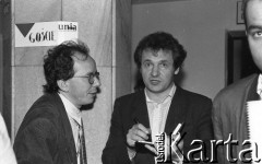 23-24.04.1994, Warszawa, Polska. 
Zbigniew Bujak (z prawej) na kongresie założycielskim Unii Wolności. 
Fot. Mieczysław Michalak, zbiory Ośrodka KARTA