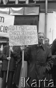Lata 90., Wrocław, Polska.
Marsz przeciwników aborcji.
Fot. Mieczysław Michalak, zbiory Ośrodka KARTA