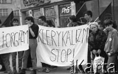 Lata 90., Wrocław, Polska.
Marsz zwolenników aborcji.
Fot. Mieczysław Michalak, zbiory Ośrodka KARTA