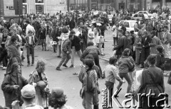 Początek lat 90., Wrocław, Polska.
Pierwszy dzień wiosny, bójka z udziałem skiheadów.
Fot. Mieczysław Michalak, zbiory Ośrodka KARTA