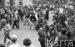 Początek lat 90., Wrocław, Polska.
Pierwszy dzień wiosny, bójka z udziałem skiheadów.
Fot. Mieczysław Michalak, zbiory Ośrodka KARTA