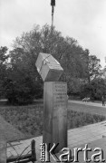 23.05.1991, Wrocław, Polska.
Demontaż Pomnika Poległych Milicjantów na placu Powstańców Śląskich.
Fot. Mieczysław Michalak, zbiory Ośrodka KARTA