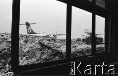 Lata 90., Wrocław-Starachowice, Polska.
Przebudowa lotniska.
Fot. Mieczysław Michalak, zbiory Ośrodka KARTA