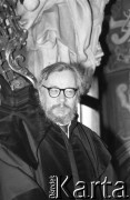 1991, Wrocław, Polska. 
Reżyser teatralny, teoretyk teatru i pedagog Jerzy Grotowski przyjmujący doktorat honoris causa Uniwersytetu Wrocławskiego. 
Fot. Mieczysław Michalak, zbiory Ośrodka KARTA