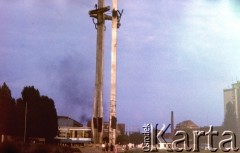 Lata 80., Gdańsk, Polska.
Pomnik Poległych Stoczniowców.
Fot. Krzysztof Klim, zbiory Ośrodek KARTA