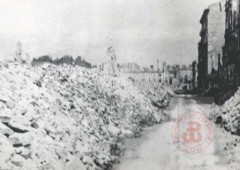 1943-1945, Warszawa. 
Ruiny getta. 
Fot. NN, Studium Polski Podziemnej w Londynie