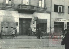 1944, Warszawa. 
Komenda dzielnicowa niemieckiej policji i żandarmerii przy ulicy Żelaznej 75. 
Fot. NN, Studium Polski Podziemnej w Londynie