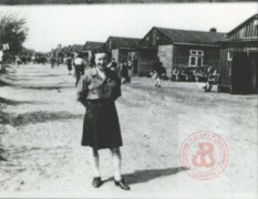 Kwiecień-Maj 1945, okolice Oberlangen, Niemcy.
Polskie kobiety-jeńcy wojenni po wyzwoleniu obozu jenieckiego Stalag VI C Oberlangen. 
Fot. NN, Studium Polski Podziemnej w Londynie