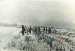 Styczeń 1944, okolice Nowogródka. 
Żołnierze 77 Pułku Piechoty Armii Krajowej. 
Fot. NN, Studium Polski Podziemnej w Londynie