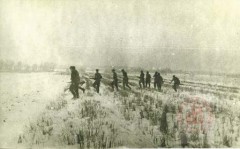 Styczeń 1944, okolice Nowogródka. 
Żołnierze 77 Pułku Piechoty Armii Krajowej. 
Fot. NN, Studium Polski Podziemnej w Londynie