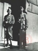 Sierpień-Październik 1944, Warszawa. 
Żołnierze podczas powstania warszawskiego. 
Fot. NN, Studium Polski Podziemnej w Londynie