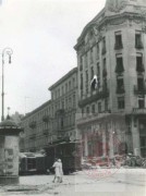 Sierpień-Październik 1944, Warszawa.
Powstanie warszawskie. Barykada na ulicy Marszałkowskiej. 
Fot. NN, Studium Polski Podziemnej w Londynie