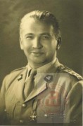 1940-1944, brak miejsca.
Pułkownik Leopold Okulicki, późniejszy komendant główny Armii Krajowej. 
Fot. NN, Studium Polski Podziemnej w Londynie