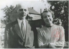 1956-1966, Londyn, Wielka Brytania.
Członek Rady Trzech generał Tadeusz Bór-Komorowski z żoną Ireną Komorowską. 
Fot. NN, Studium Polski Podziemnej w Londynie
