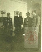 Lipiec 1943, Londyn, Wielka Brytania.
Spotkanie Prezydenta RP z delegacją Armii Polskiej na Wschodzie. Od lewej zastępca dowódcy Armii Polskiej na Wschodzie generał Michał Tokarzewski-Karaszewicz, prezydent RP Władysław Raczkiewicz, pułkownik Leopold Okulicki i dowódca Pułku Ułanów Karpackich podpułkownik Władysław Bobiński. 
Fot. NN, Studium Polski Podziemnej w Londynie