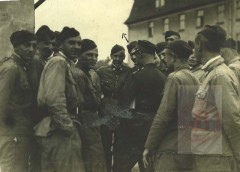 1928-1939, Grudziądz, Polska. 
Szkoła Podchorążych Kawalerii. Podchorążowie na zbiórce. 
Fot. NN, Studium Polski Podziemnej w Londynie