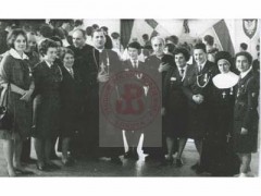 Prawdopodobnie lata 50, brak miejsca.
Były kapelan Zgrupowania Radosław Armii Krajowej w powstaniu warszawskim ksiądz Józef Warszawski ps. 