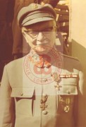 Wrzesień 1975, Częstochowa, Polska.
Jeden z ostatnich żołnierzy Brygady Legionów Polskich Józefa Piłsudskiego por. Stanisław Leszczyc-Przywara bierze udział w zjeździe kombatantów Armii Krajowej na Jasnej Górze.
Fot. NN, Studium Polski Podziemnej w Londynie

