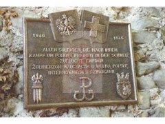 Lata 70, Rapperswil, Szwajcaria.
Tablica pamiątkowa w Muzeum Polskim, poświęcona żołnierzom 2. Dywizji Strzelców Pieszych internowanym w latach 1940-1945 w Szwajcarii.
Fot. NN, Studium Polski Podziemnej w Londynie