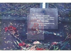 1984, okolice Pecynki, Puszcza Biała, Polska.
Miejsce pamięci poświęcone poległym żołnierzom z oddziałów partyzanckich Zgrupowania Armii Krajowej, którzy stoczyli w tych okolicach bitwę z oddziałami niemieckimi 31 sierpnia 1944 r.
Fot. NN, Studium Polski Podziemnej w Londynie