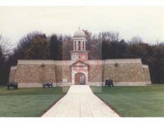 1987, Delville Wood, Francja.
Muzeum upamiętniające walki żołnierzy południowoafrykańskich z RPA na frontach I oraz II wojny światowej w armii brytyjskiej. Zostało uroczyście otwarte w 1986 r. 
Fot. NN, Studium Polski Podziemnej w Londynie