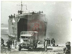 9-16.09.1943, okolice Salerno, Włochy.
Kampania włoska. Alianci lądują na plaży w okolicy miasta Salerno na Półwyspie Apenińskim.
Fot. NN, Studium Polski Podziemnej w Londynie