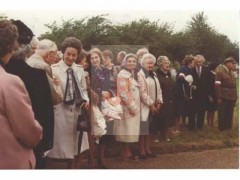 1.08.1981, Londyn, Anglia, Wielka Brytania. 
Środowiska kombatanckie i polonijne biorą udział w uroczystości z okazji rocznicy wybuchu powstania warszawskiego przy grobie Komendanta AK gen. Tadeusza Bora-Komorowskiego i jego żony Ireny na cmentarzu Gunnersbury.
Fot. NN, Studium Polski Podziemnej w Londynie