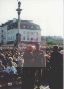 1.09.1989, Warszawa, Polska.
Międzynarodowy Dzień Modlitwy o Pokój. Uroczystości, w których biorą udział przedstawiciele różnych kościołów i religii zorganizowano na Placu Zamkowym. W głębi widoczna Kolumna Zygmunta. 
Fot. NN, Studium Polski Podziemnej w Londynie