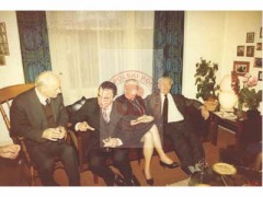 14.02.1982, Londyn, Anglia, Wielka Brytania.
Urodziny gen. Tadeusza Pełczyńskiego, przewodniczącego Zarządu Studium Polski Podziemnej zorganizowane u jego córki, Marii Bobrowskiej.
Fot. NN, Studium Polski Podziemnej w Londynie
