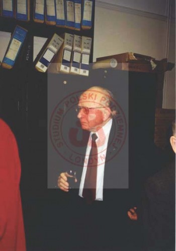 Prawdopodobnie 1998, Londyn, Anglia, Wielka Brytania.
Spotkanie opłatkowe w siedzibie SPP.
Fot. NN, Studium Polski Podziemnej w Londynie