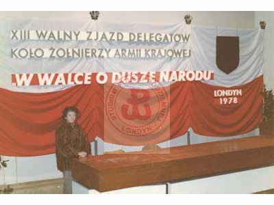 1978, Londyn, Anglia, Wielka Brytania.
Transparent informujący o XIII Zjeździe delegatów Koła byłych Żołnierzy Armii Krajowej.
Fot. NN, Studium Polski Podziemnej w Londynie