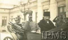 10.02.1919, Warszawa, Polska.
Naczelnik Państwa Józef Piłsudski i premier Ignacy Jan Paderewski przed Belwederem po pierwszym posiedzeniu Sejmu Ustawodawczego.
Fot. Instytut Polski i Muzeum im. gen. Sikorskiego w Londynie