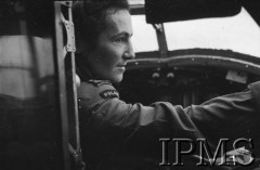 12.02.1943, Wielka Brytania.
Pilot Pomocniczej Służby Transportowej RAF (ATA) porucznik Anna Leska w kabinie Wellingtona.
Fot. NN, Instytut Polski i Muzeum im. gen. Sikorskiego w Londynie