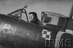 21.02.1943, Kirton-in-Linsday, Anglia, Wielka Brytania.
302 Dywizjon Myśliwski, ppor. pilot Andrzej Beyer w kabinie samolotu.
Fot. NN, Instytut Polski i Muzeum im. gen. Sikorskiego w Londynie