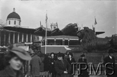 10-12.03.1943, Londyn, Anglia, Wielka Brytania.
Trafalgar Square. Kampania 