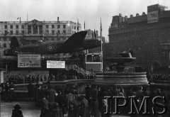 10-12.03.1943, Londyn, Anglia, Wielka Brytania.
Trafalgar Square. Kampania 