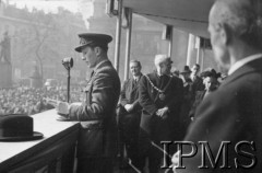 10-12.03.1943, Londyn, Anglia, Wielka Brytania.
Trafalgar Square. Przemówienie podczas kampanii 