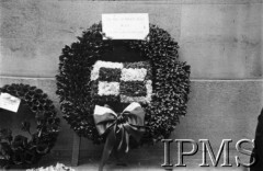 02.04.1943, Londyn, Anglia, Wielka Brytania.
25-lecie RAF, wieniec od polskich lotników przy Grobie Nieznanego Żołnierza.
Fot. NN, Instytut Polski i Muzeum im. gen. Sikorskiego w Londynie