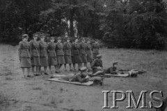 1.05-10.06.1943, Falkirk, Szkocja, Wielka Brytania.
Pierwszy kurs rekrucki dla polskich ochotniczek, które zgłosiły się do Pomocniczej Lotniczej Służbie Kobiet. Zajęcia na strzelnicy.
Fot. NN, Instytut Polski i Muzeum im. gen. Sikorskiego w Londynie