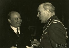 16.04.1942, Tullaha Castel (Tullana Castel), Wielka Brytania.
Stanisław Mikołajczyk i sir William Darling - burmistrz Edynburga.
Fot. NN, Instytut Polski i Muzeum im. gen. Sikorskiego w Londynie [sygn. 2240]