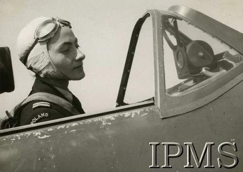 12.02.1943, Wielka Brytania.
Polskie lotniczki transportowe, Stanisława Wojtulanis w kabinie Spitfire'a.
Fot. NN, Instytut Polski i Muzeum im. gen. Sikorskiego w Londynie [sygn. 8833]