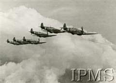 1942, Wielka Brytania.
Samoloty 303 Dywizjonu Myśliwskiego w powietrzu.
Fot. NN, Instytut Polski i Muzeum im. gen. Sikorskiego w Londynie