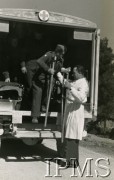 1941-1947, brak miejsca.
Przybycie do Domu dla Domu dla Rekonwalescentów Polskiego Czerwonego Krzyża. 
Fot. Michalski, Instytut Polski i Muzeum im. gen. Sikorskiego w Londynie [szuflada 36]