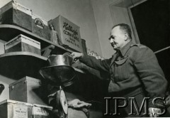 1941-1949, Szkocja, Wielka Brytania.
Szpital wojskowy prowadzony przez Polaków. Magazyn.
Fot. NN, Instytut Polski i Muzeum im. gen. Sikorskiego w Londynie  [szuflada 36]