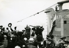 20.01.1941, brak miejsca. 
Poświęcenie ORP Sokół.
Fot. NN, Instytut Polski i Muzeum im. gen. Sikorskiego w Londynie [szuflada 40, sygnatura 8063]