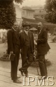 Lata 20.-30., Truskawiec, Polska.
Kazimierz Bartel (stoi w środku) odpoczywa w uzdrowisku.
Fot. Instytut Polski i Muzeum im. gen. Sikorskiego w Londynie