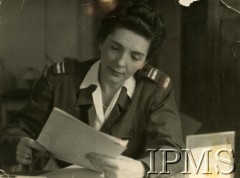 1945-6, Trani, Włochy.
Irena Anders - druga żona gen. Władysława Andersa.
Fot. NN, Instytut Polski w Londynie w Londynie [teczka 2 - Władysław Anders]