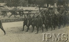 15.08.1937, Wilno, Polska.
Święto Pułkowe 85 Pułku Strzelców Wileńskich - defilada przed Mauzoleum na Rossie.
Fot. NN, Instytut Polski i Muzeum im. gen. Sikorskiego w Londynie
