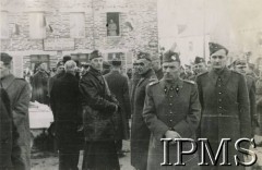 23-24.12.1939, Coetquidan, Francja.
Opłatek wigilijny w obozie Wojska Polskiego, widoczni żołnierze.
Fot. NN, Instytut Polski i Muzeum im. gen. Sikorskiego w Londynie [album nr 13 płk Franciszka Arciszewskiego - prezydent RP, rząd RP i WP we Francji]